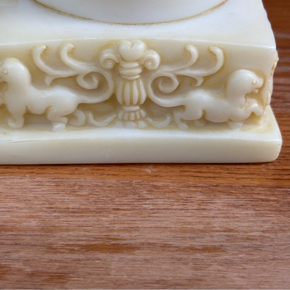 Vintage Marble Look Pedestal Stand Candle Holder Carved Angels and Lions - Picture 3 of 8